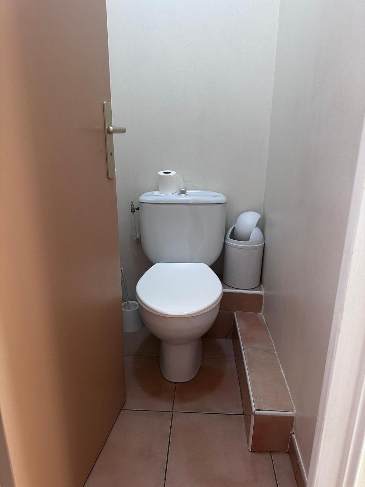 904 - Rooftop In Center, 100m Away * Mentone