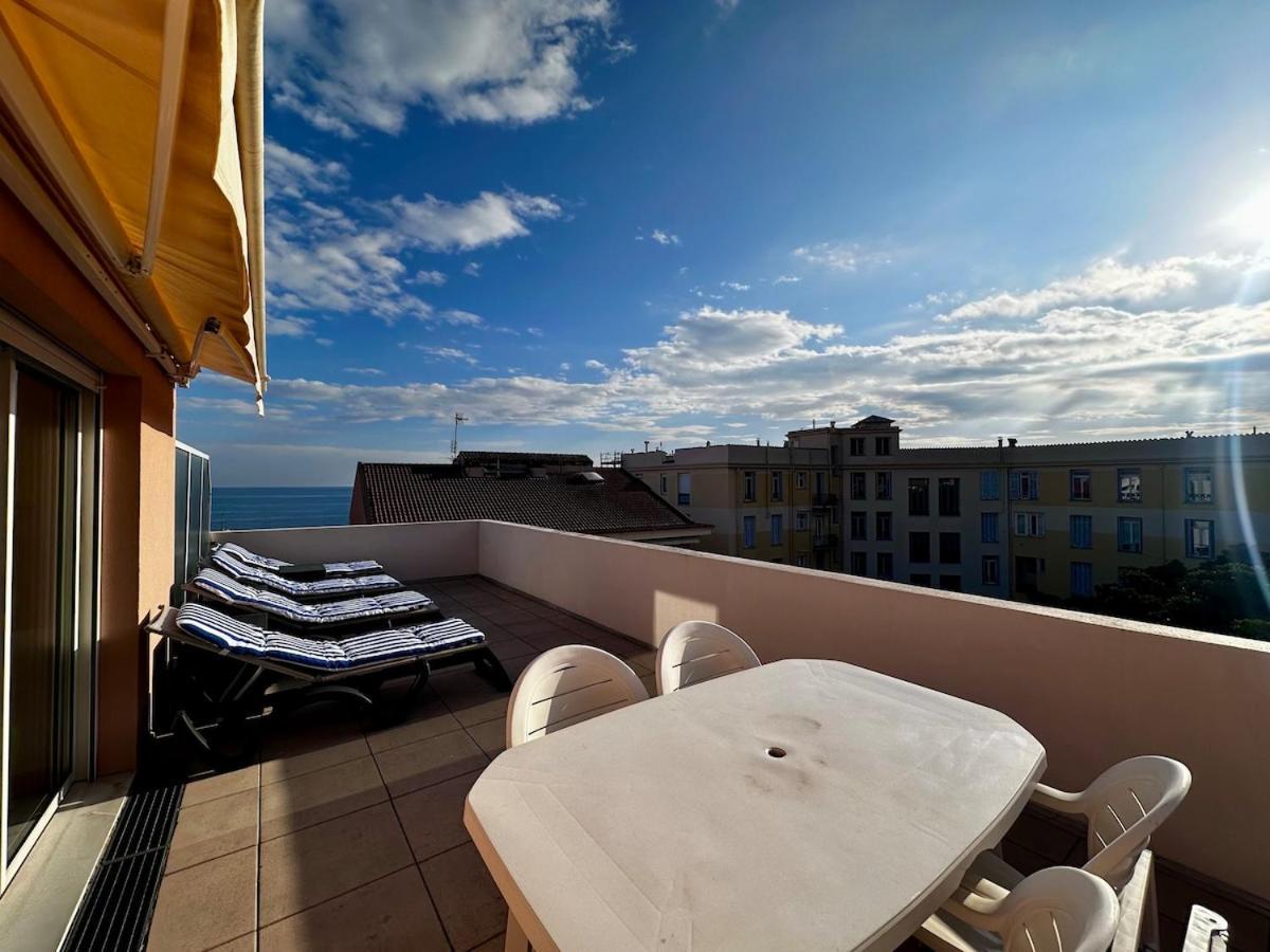 904 - Rooftop In Center, 100m Away Appartamento *